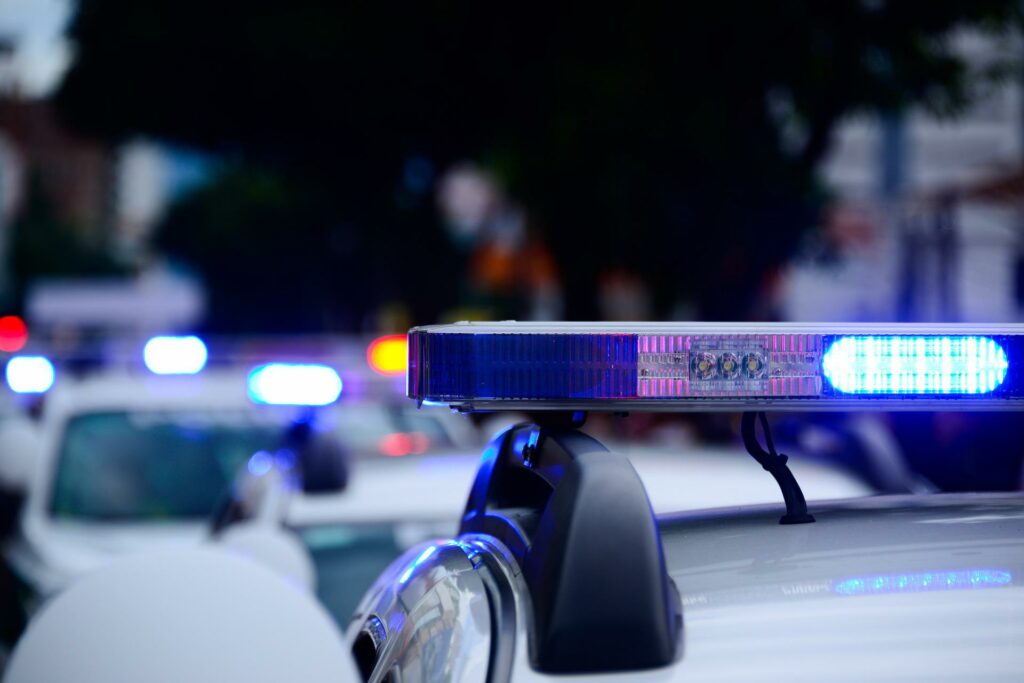 PRIVEDEN VOZAČ KOJI JE AUTOM NALETEO NA MLADIĆA (26) U BULEVARU: Prelazio ulicu sa devojkom držeći se za ruke
