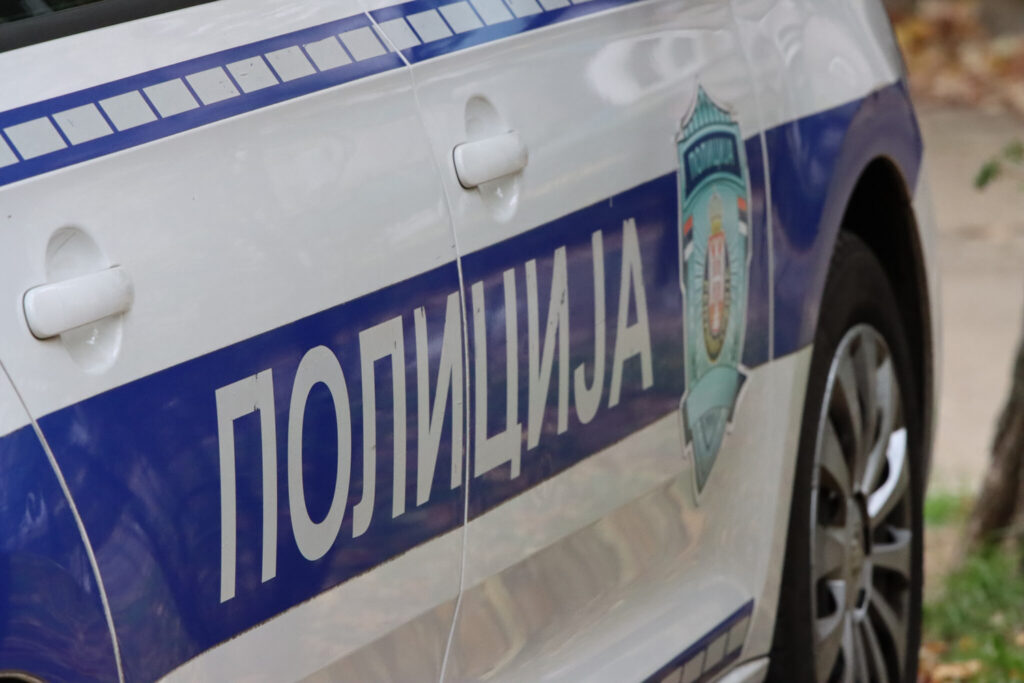 OSUMNJIČENI POBEGAO KA KALEMEGDANU: Policija traga za napadačem koji je izbo mladića u Knez Mihailovoj