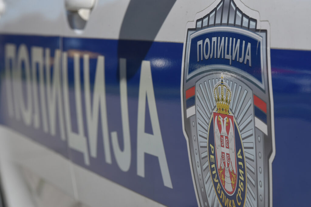POKOSIO IH I POBEGAO S LICA MESTA: Uhapšen vozač koji je oborio devojčice na pešačkom prelazu