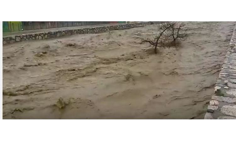 TUGA DO NEBA: U poplavama STRADALO STO LJUDI!