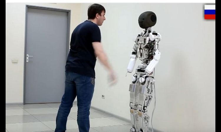PREDSTAVLJEN F.E.D.O.R: Ruski humanoidni robot koji će putovati u svemir! (VIDEO)