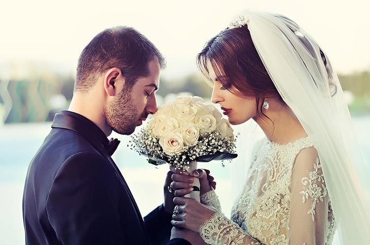 VERUJTE MATEMATICI ILI SRCU: Algoritmi pokazali koje su najbolje godine za stupanje u brak
