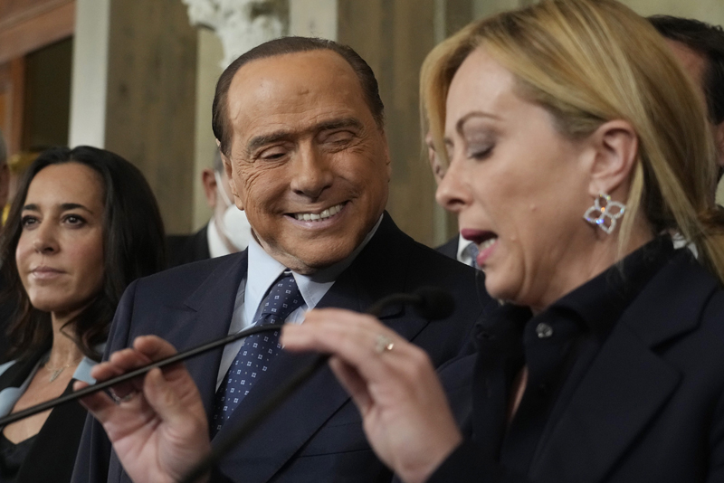 BERLUSKONIJEV ODNOS PREMA ZELENSKOM ŠTETI ITALIJI: Italijanski mediji o „diplomatskom skandalu“ nekadašnjeg premijera