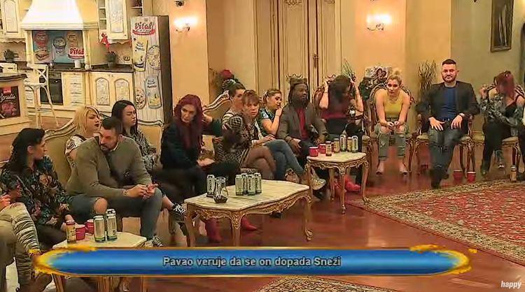 ODLEPILA ZA NJIM? Pavao sumnja u osećanja OVE ukućanke! (FOTO)