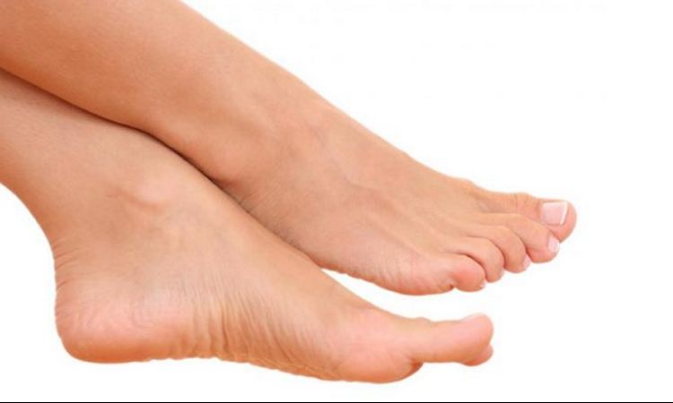 PRAVO ČUDO: Zamotajte stopala u aluminijumsku foliju i rešićete zdravstvene probleme! (FOTO)