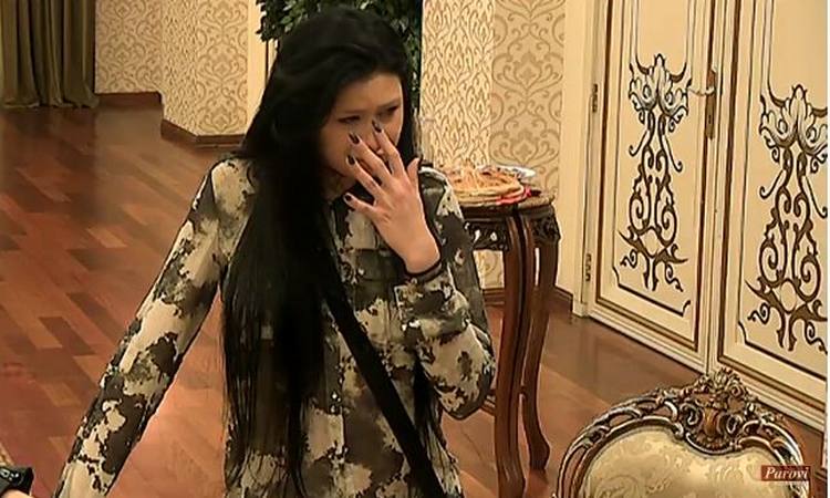 TEODORA U SUZAMA: Bakino uključenje je jako potreslo!