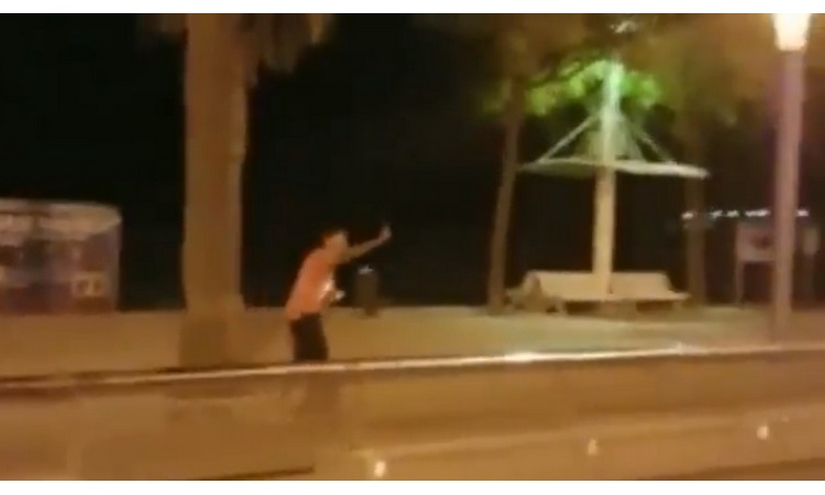 UZNEMIRIJUĆI VIDEO: Pogledajte kako je španska policija ubila teroristu! (VIDEO)