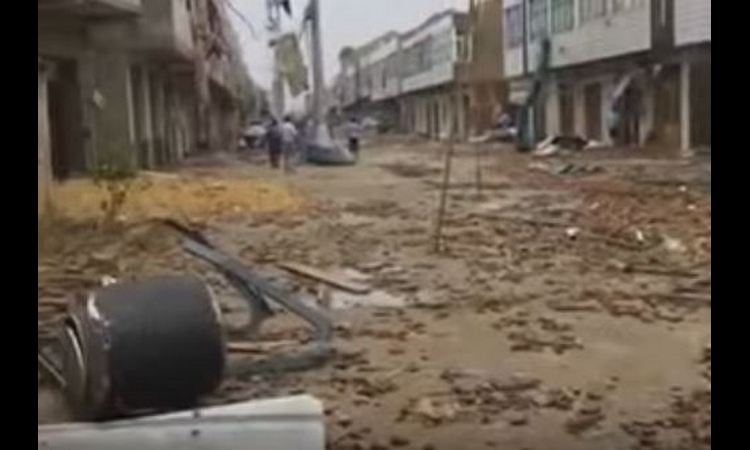 RUŠIO SVE PRED SOBOM: Tornado ubio 51 osobu! (VIDEO)
