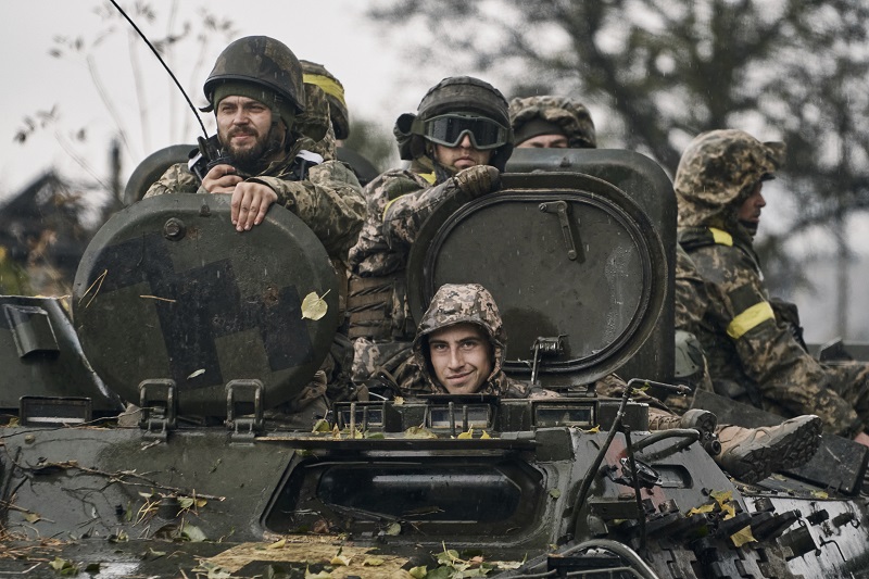 STRAVIČNE PROGNOZE NAJAVLJUJU PROPAST ZEMLJE: "Još nekoliko meseci ovakvog rata i Ukrajina će ostati bez muškog stanovništa"