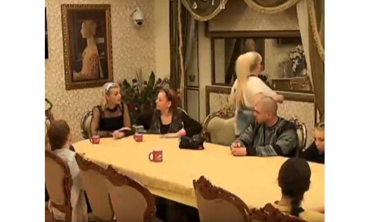 OSTANITE UZ HAPPY TELEVIZIJU I SAZNAJTE: Vesna pakuje kofere, a odluka o njenoj diskvalifikaciji USKORO!