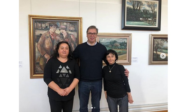 VUČIĆ U GALERIJI „SAVA ŠUMANOVIĆ“: Razgovor sa direktorkom galerije! (FOTO)