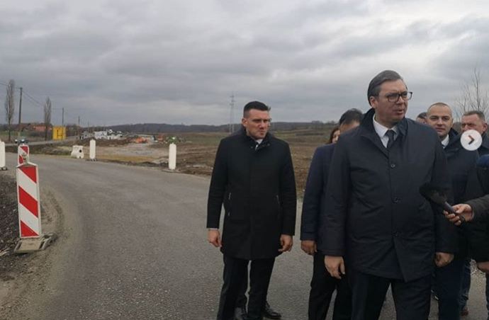 BIĆE IH JOŠ: Vučić na otvaranju puta u Smederevskoj Palanci! (FOTO