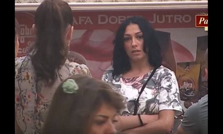 ZORANA DRHTAVIM GLASOM OTKRILA: Ovi takmičari su mi zabili nož u leđa posle moje ispovesti!