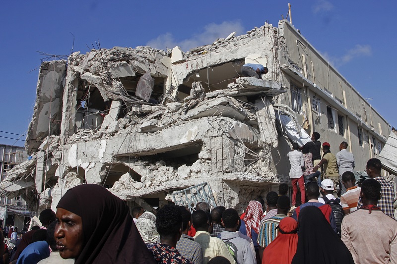 CRNI BILANS BOMBAŠKOG NAPADA U SOMALIJI:  Broj poginulih porastao na 35