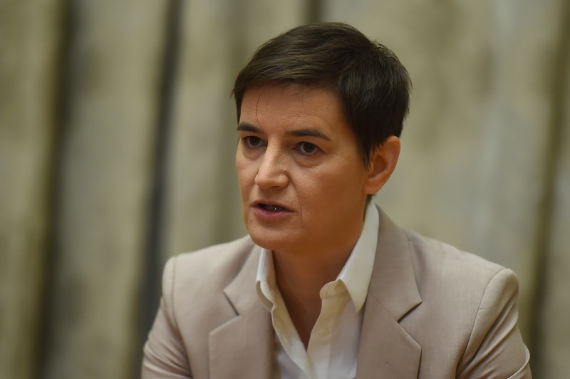 DVADESET GODINA OD UBISTVA: Ana Brnabić i ministri polažu venac na mesto gde je izvršen atentat na Đinđića