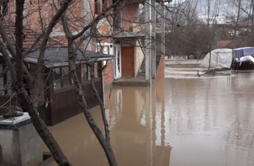Proglašeno varedno stanje u Leposaviću zbog poplava