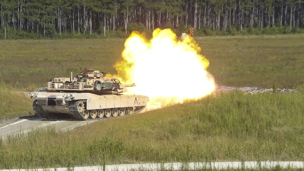 OVAKO JE RAKETA REFLEKS M POGODILA UKRAJINSKI TENK: Rusi pokazali svoj odgovor na dolazak tenka Leopard 2!