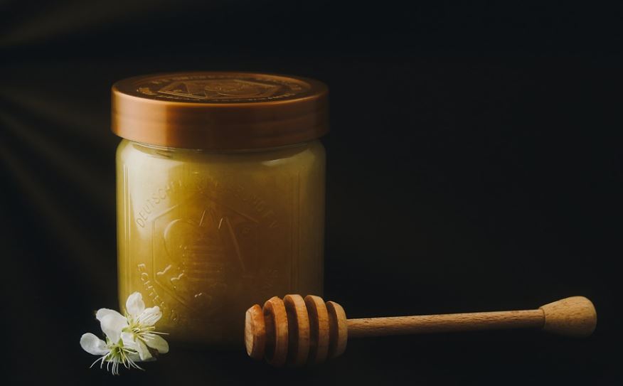 VAŽNO JE DA ZNATE: Evo šta se dešava s našim telom ako svako jutro pojedemo kašičicu meda
