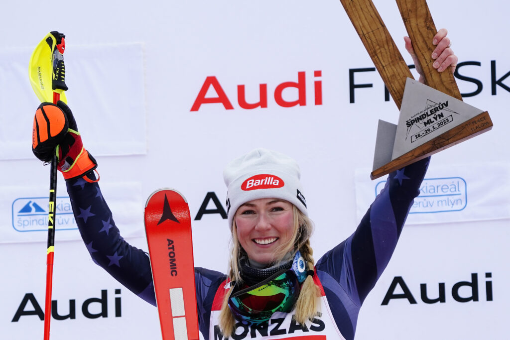 CEO SVET SE DIVI NEPREVAZIĐENOJ SNEŽNOJ KRALJICI: Mikaela Šifrin bi mogla da ispiše istoriju na Svetskom kupu alpskih skijašica!