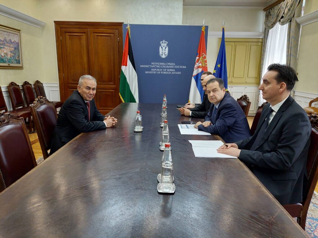 OPROŠTAJNA POSETA AMBASADORA PALESTINE MINISTRU DAČIĆU: Srbija ceni principijelnu poziciju Palestine o nepriznavanju „Kosova“.