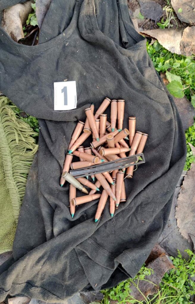 PRONAŠLI OGROMNU KOLIČINU ORUŽIJA KOD NOVOG PAZARA: Veća količina vatrenog oružja i municije zaplenjena je u selu Bobovik