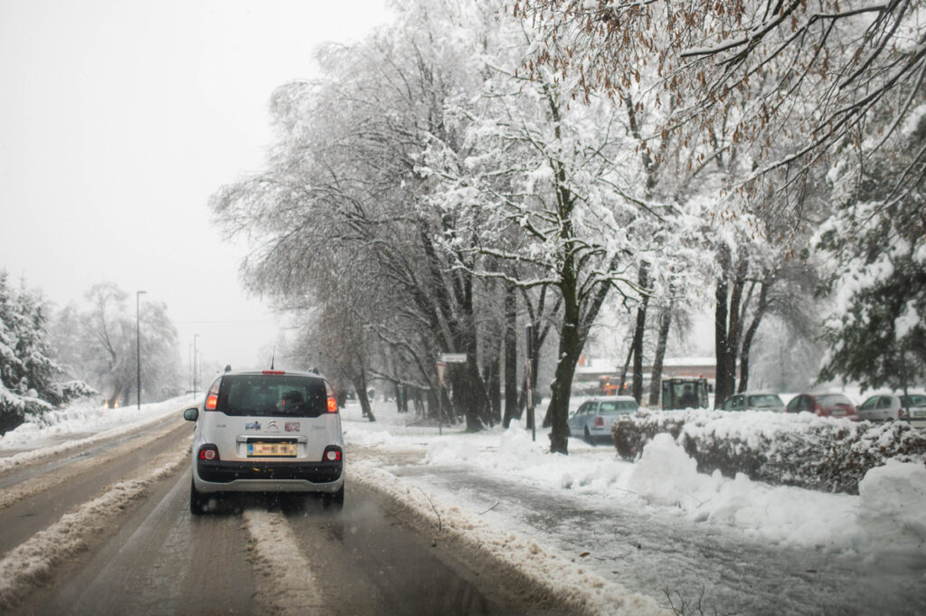 VREMENSKA PROGNOZA ZA 4. APRIL: U Srbiji danas hladno, vetrovito i uz intenzivan sneg!