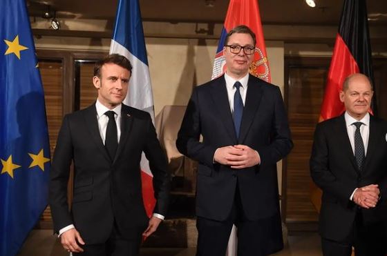 VAŽAN SUSRET U MINHENU: Predsednik Vučić se sastao sa Makronom i Šolcom (FOTO)