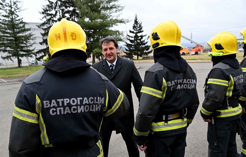 KREĆU DANAS U GRČKU: Srbija šalje vatrogasce-spasioce koji će im pomoći u gašenju požara