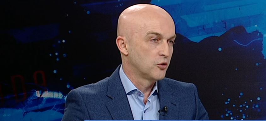 PROFESOR PERIŠIĆ U EMISIJI „AKTUELNOSTI“ NA HAPPY TV: „Ukrajina je odustala od svog identiteta i zato skupo plaća cenu“
