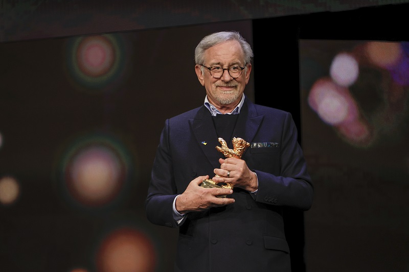 Stiven Spilberg nagrađen na Berlinskom filmskom festivalu: „Zlatni medved“ za životno delo!