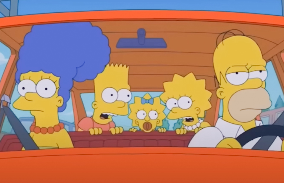 Simpsonovi SKENIRAJU Megi na kasi: Ima li BEBA BAR KOD? VIDEO
