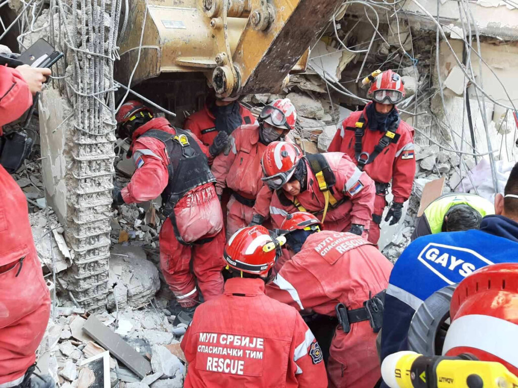 „SVE IZGLEDA KAO DA JE RAT, A NE ZEMLJOTRES“ Ispovest spasilačkog tima Srbije o katastrofi u Turskoj