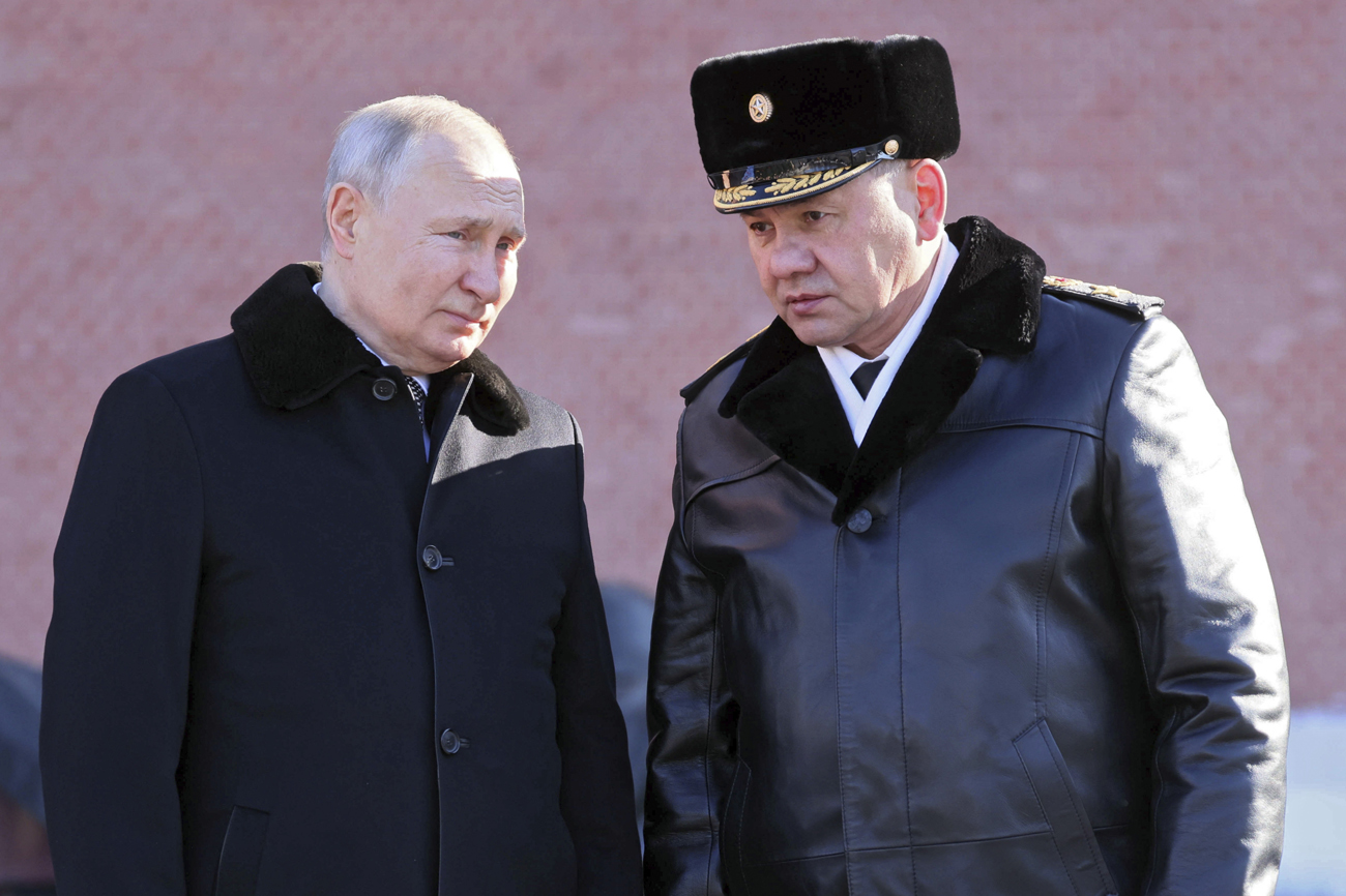 Vladimir Putin Dan oslobodioca otadžbine Sergej Šojgu