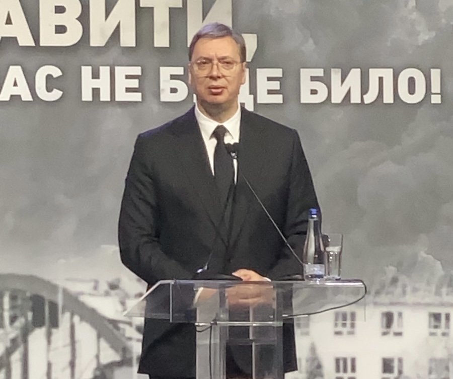 (UŽIVO) OBELEŽAVANJE DANA SEĆANJA NA STRADALE U NATO AGRESIJI: Predsednik Vučić: “ Nećete nas slomiti!“