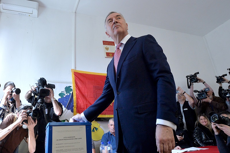 MILO ĐUKANOVIĆ SIGURAN U POBEDU: „Nisam neprijatelj Srbije – biću ponovo predsednik Crne Gore“