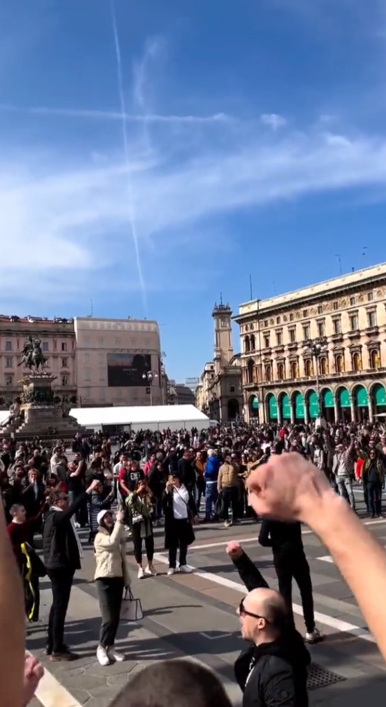Grobari „okupirali“ Milano pa skandirali Žocu: Evo kako su Obradoviću čestitali rođendan pred meč sa Olimpijom (VIDEO)
