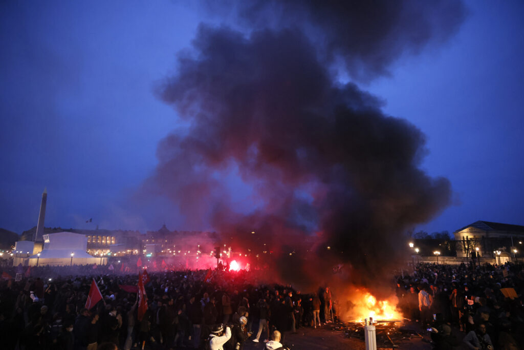 FRANCUSKA FARMERSKA REVOLUCIJA: Zapaljeni magacini, noć u plamenu
