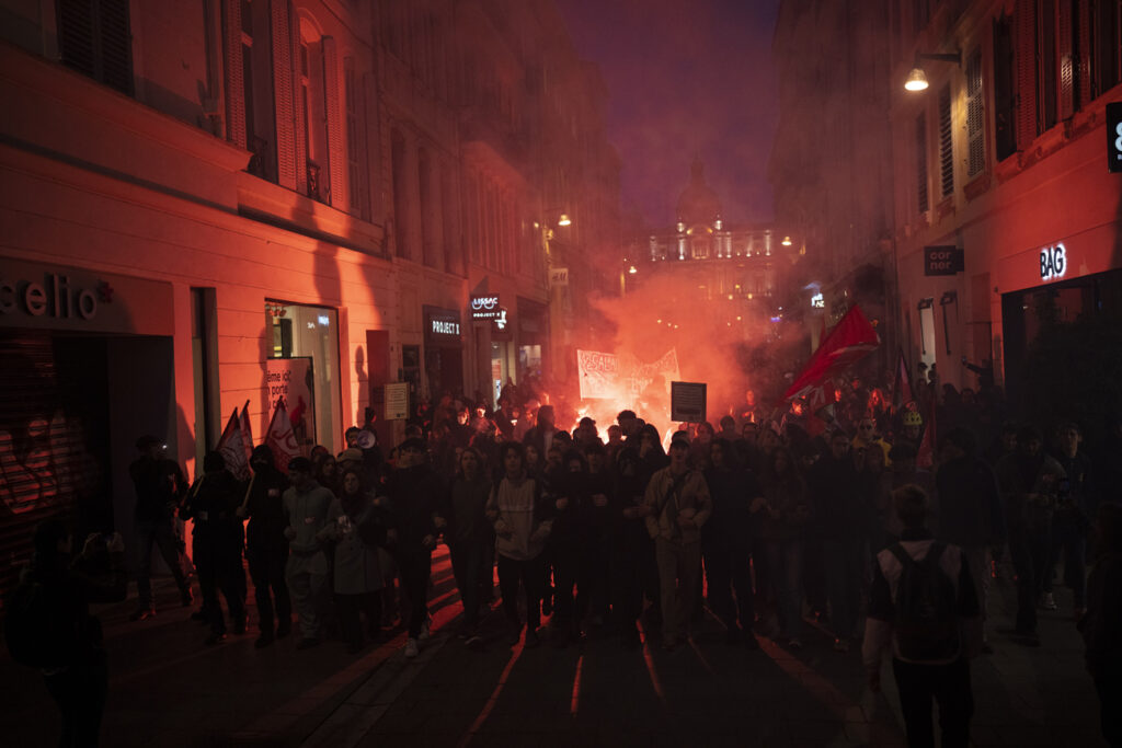 DRAMA NE JENJAVA: Nemiri u Parizu zbog zabrane propalestinskih protesta (VIDEO)