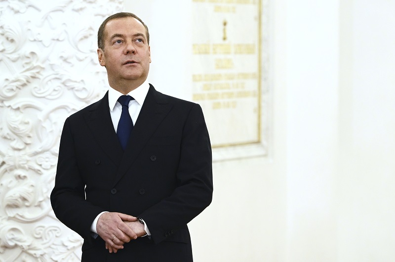 „AKO NEMAČKA UHAPSI PUTINA, TO JE RAVNO OBJAVI RATA“ Medvedev preti: „U tom slučaju sva ruska sredstva će poleteti u BUNDESTAG!“