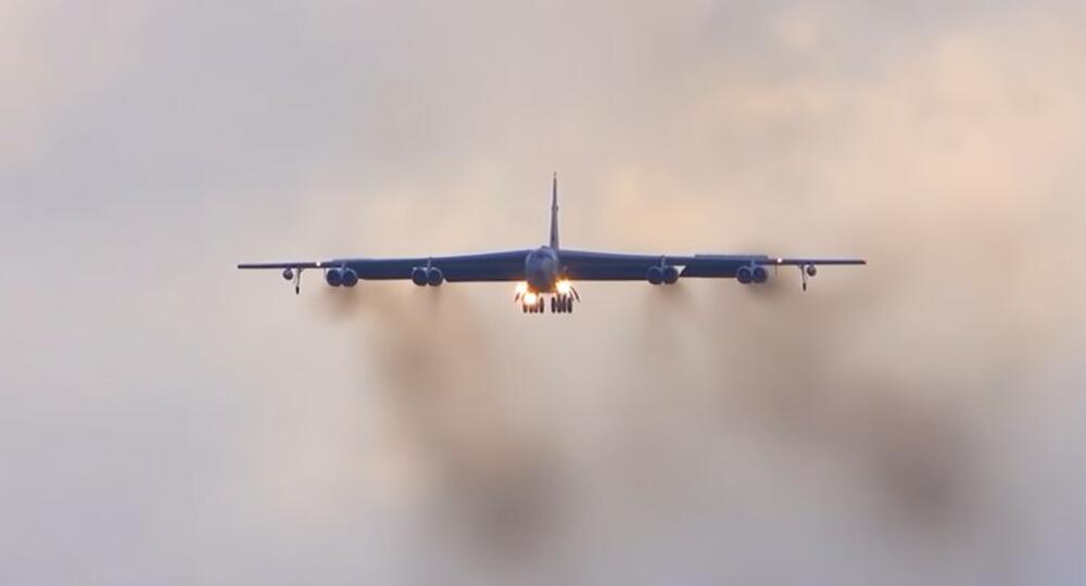 AMERIČKI STRATEŠKI BOMBARDER B-52H LETEO NA 20 KM OD GRANICE SA RUSIJOM: 200 km od Sankt Peterburga simulirao lansiranje raketa!