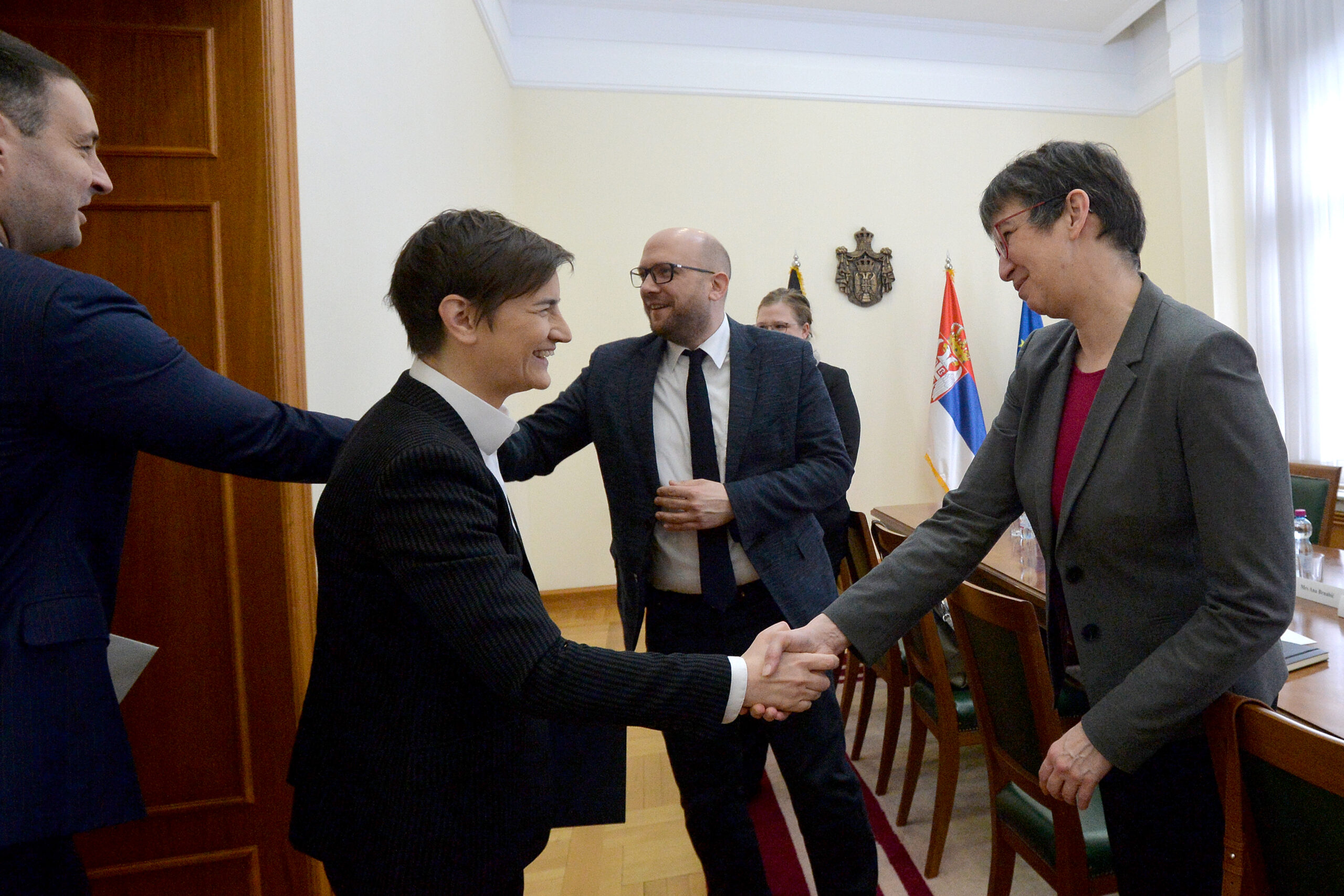 "PRE SVEGA FORMIRATI ZSO": Brnabić i Saracin!