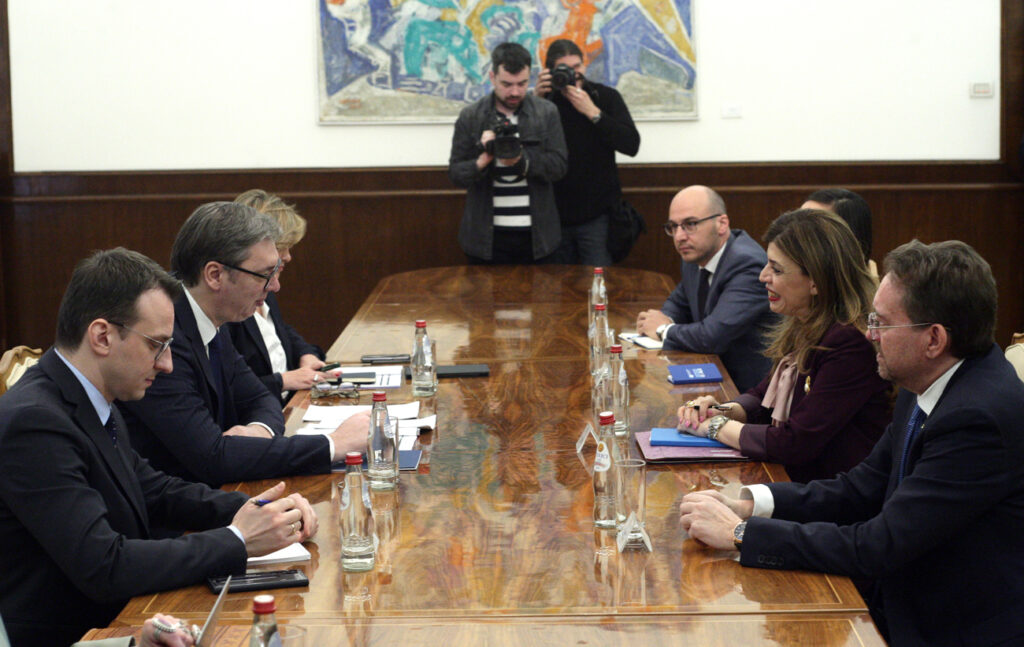 Predsednik Vučić podelio impresije nakon sastanka sa Karolin Zijade: „Ponovio sam da Srbija nastoji da na svaki način sačuva mir, obezbedi bolji i sigurniji život za sve građane“