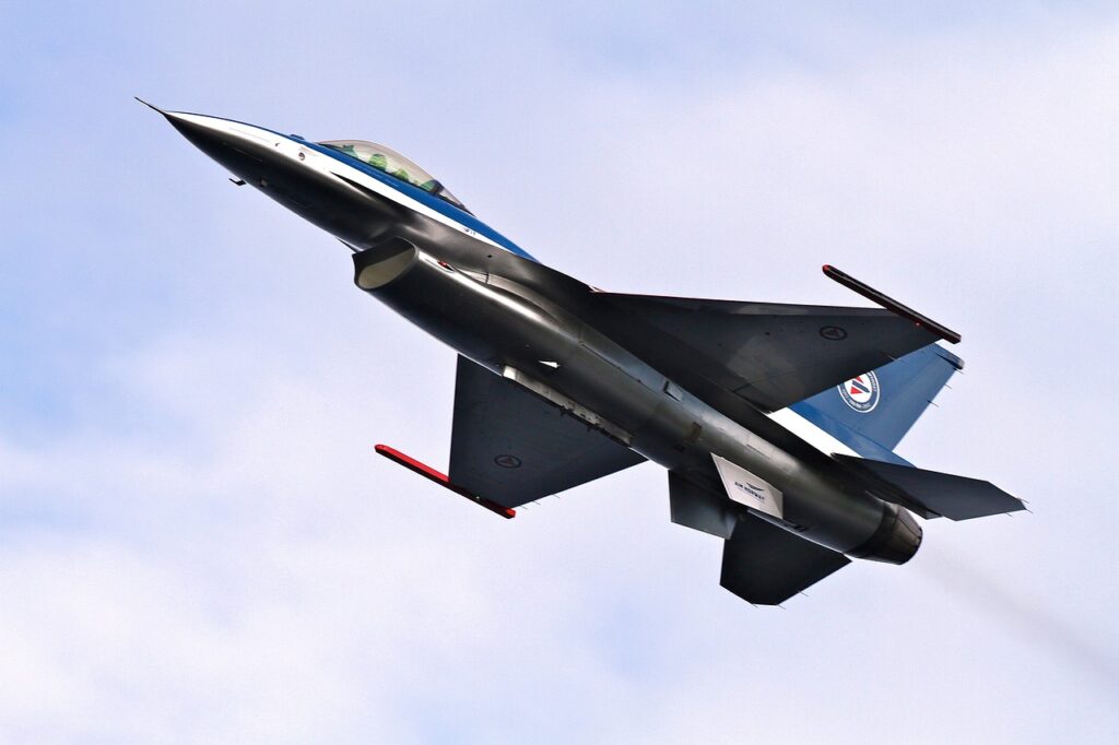 ISPORUČIVANJE AVIONA F-16: Ukrajini se postavlja pitanje o umešanosti NATO?!
