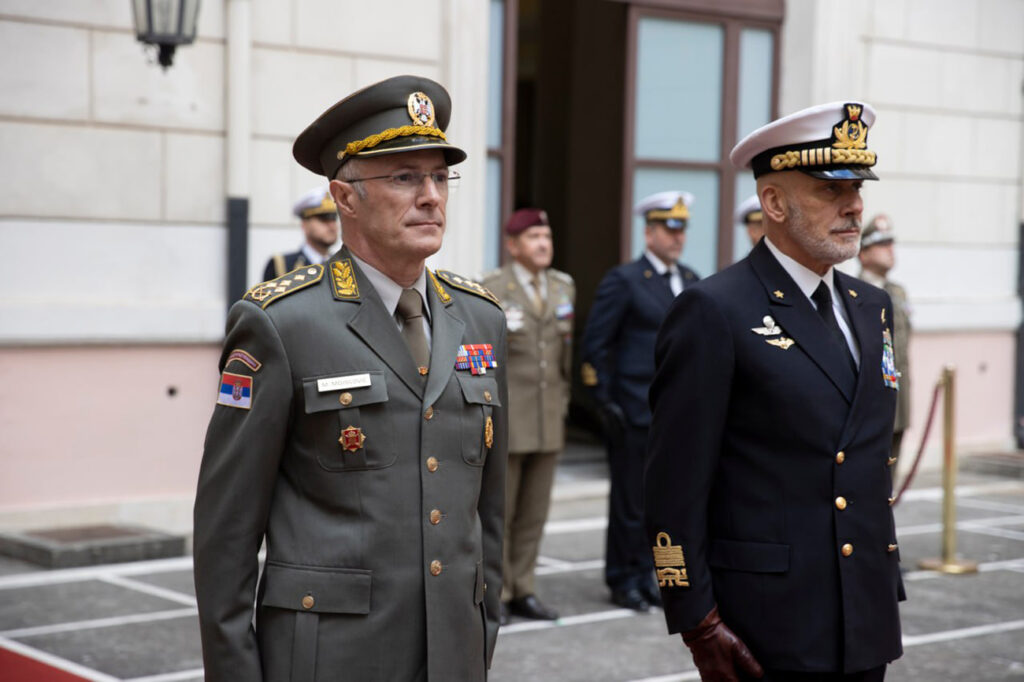 GENERAL MOJSILOVIĆ U ITALIJI: Sastanak sa admiralom oružanih snaga Dragoneom o bilateralnoj saradnji (FOTO)