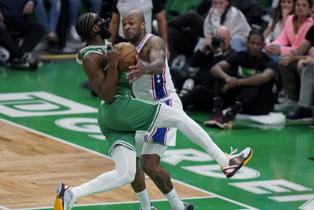 NBA: Košarkaši Bostona u poslednjoj sekundi izborili majstoricu protiv Majamija