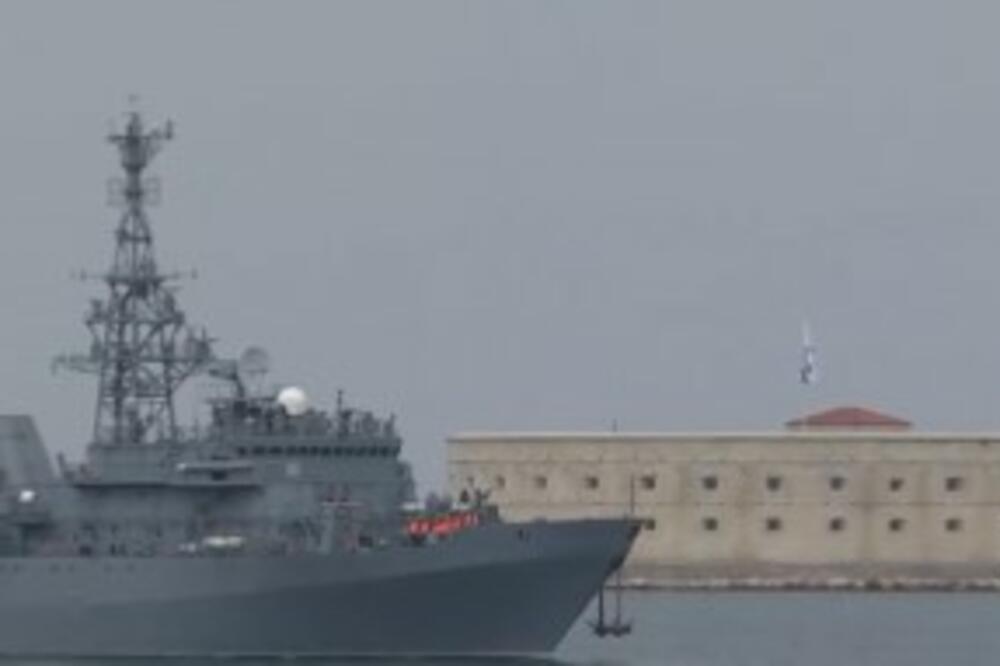 NAPADNUT RUSKI BROD KOJI OBEZBEĐUJE TURSKI TOK: Ukrajinci lansirali morske dronove vođene Starlinkom, ali su uništeni (VIDEO)