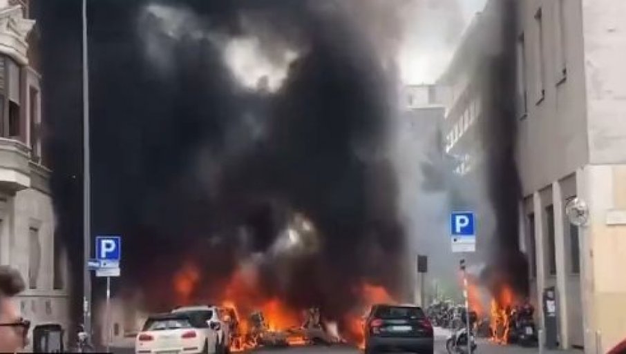EKSPLOZIJA U CENTRU MILANA: Gore automobili, evakuisana škola! (VIDEO)