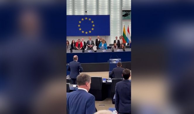 Na otvaranju plenarne sednice EP u Strazburu održan minut ćutanja zbog tragičnih događaja u Srbiji