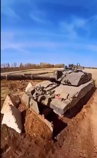 KAKO SU IH PERFIDNO NASAMARILI, OVO ĆE UĆI U ANALE RASPADA: Gde su nestali britanski tenkovi „ČELENDŽER“ u Ukrajini?