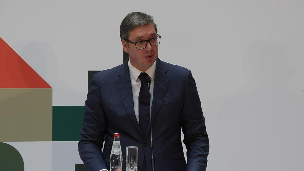 PREDSEDNIK VUČIĆ NA KONFERENCIJI PROJEKTA LIID: Moramo da povećamo plate i penzije kako bismo išli brže od inflacije!